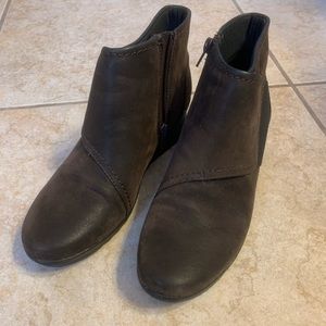 Women’s Clark’s suede booties. Chocolate brown.  New.